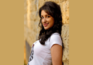 Stop comparing me with my cousins: Parineeti