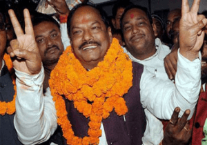 Raghubar Das, first non-tribal, becomes Jharkhand CM