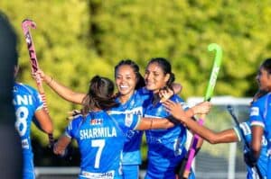 Indian women s hockey team suffer 2 3 loss against Argentina  B