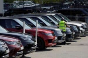 UK car manufacturing output drops to nearly 40 yr low