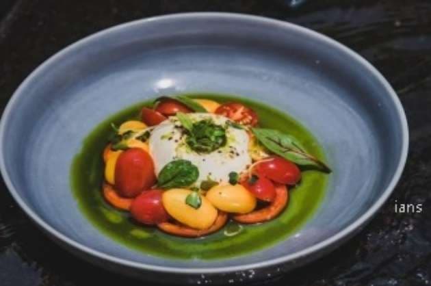 Trio Heirloom Tomato Burrata Recipe