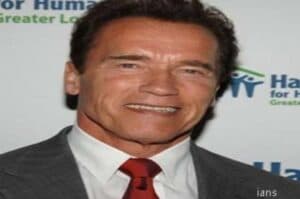 Arnold Schwarzenegger donates 25 houses to homeless veterans