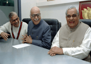 President confers Bharat Ratna on Vajpayee at his home