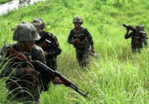 Indian Army intercepts infiltrators on LoC