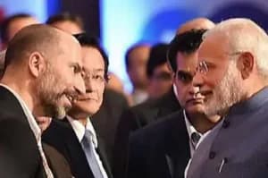 Modi meets Uber CEO Dara