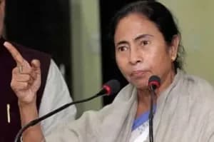 Mamata Banerjee demands p