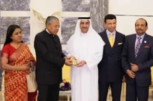 Fujairah ruler receives K