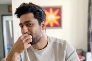 Vicky Kaushal donates 1cr