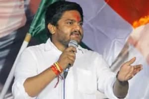 Man throws ink at Patidar