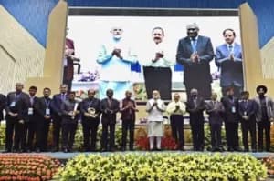 PM lauds civil servants