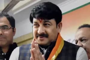 Manoj Tiwari accuses AAP