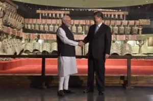 PM invites China s Xi for