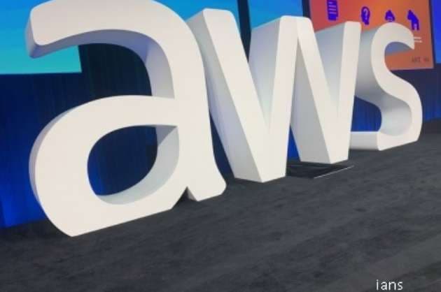 At  54B annual run rate  AWS driving Amazon s Cloud dreams