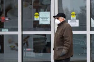 Canadian provinces to ease restrictions despite concerns