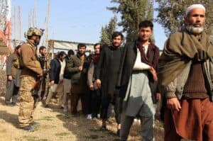 Afghan govt releases another 900 Taliban inmates