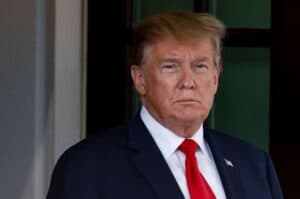 Trump offers to mediate between India  China