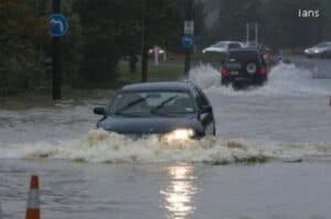 Once in a 100 year  rain  floods continue in NZ