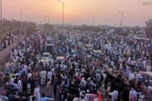 Imran asked PTI workers to carry auto loading weapons in Azadi March  Minister