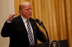 Trump announces cutting US troops in Germany to 25 000