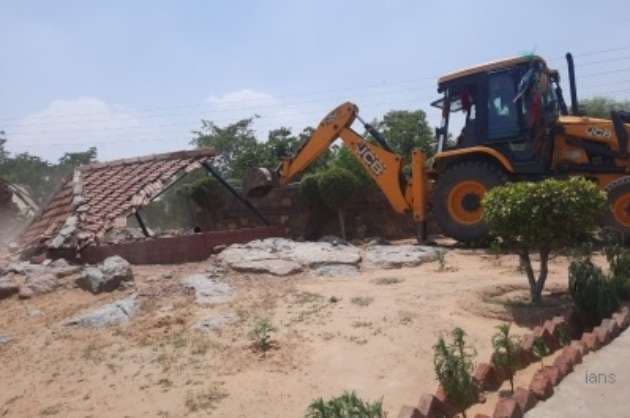Gurugram  Nine illegal farmhouses in Aravalli Hills demolished