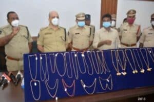 Duo involved in 19 chain snatchings arrested in Andhra