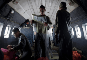Japan, China join forces in hunt for missing plane