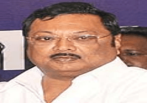 ‘Dismissed’ from DMK, Alagiri to seek legal remedy