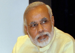 YSR looted Andhra to fill coffers of mother-son: Modi