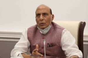 Defence Minister honours Kargil martyrs