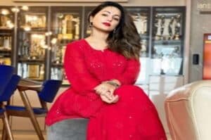 Hina Khan learnt to ride a bike for her role in  Lines