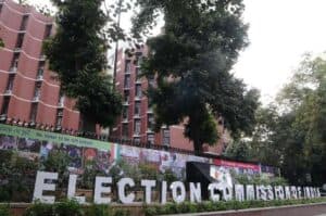 Former Finance Secretary Rajiv Kumar to replace Lavasa as EC