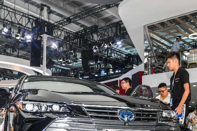 Toyota halts India expansion  blaming    we don   t want you    taxes