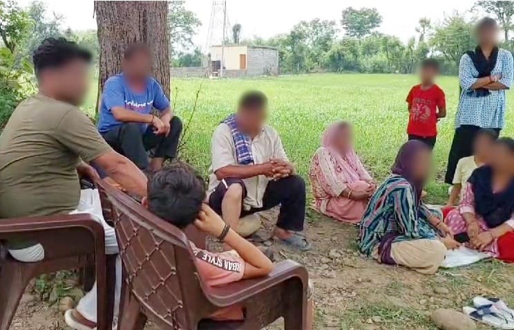 Locals Tell a Terrifying Story of Their Run-in with a Terror Suspect in Doda