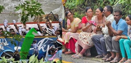 Bus From India Falls into Nepal River; 14 Killed, 16 Injured; Tourists From Maharashtra Among Dead, Injured
