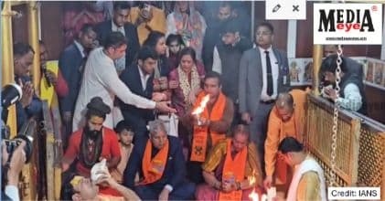 Vice President Jagdeep Dhankhar Arrives at Hanuman Temple, Prayagraj