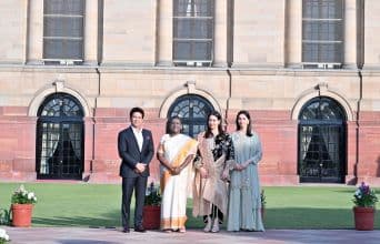 Sachin Tendulkar, Family Visit Rashtrapati Bhavan,  Says President Murmu Made it Special
