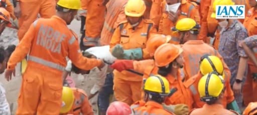 4 Dead, Several Feared Trapped After Building Collapses in Delhi's Mustafabad