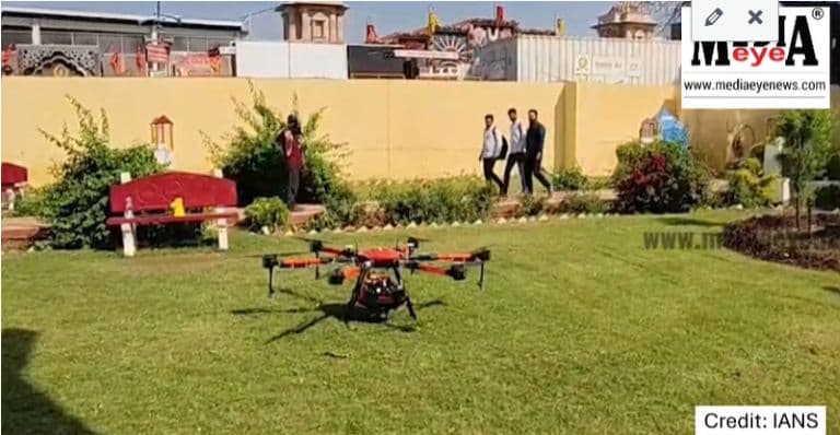 On Ram Navami, Drones Used to Sprinkle Holy Water From Saryu River on Devotees Along  Rampath