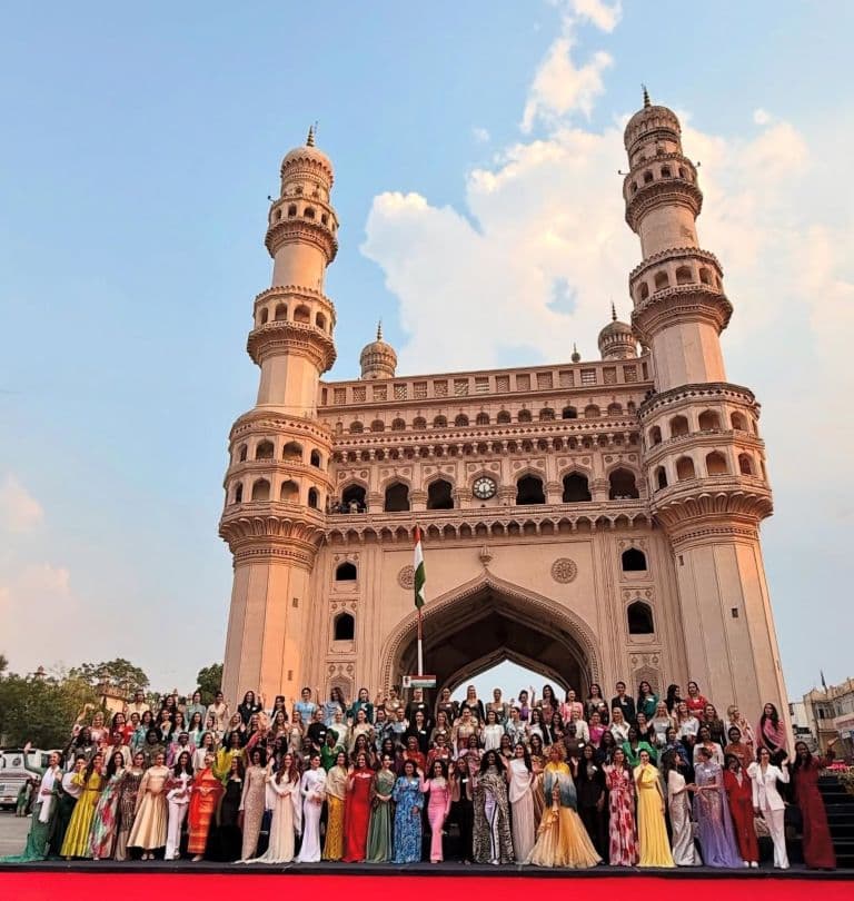 Miss World Contestants Mesmerised By Iconic Charminar