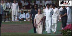 Sonia Gandhi Pays Respects To Pandit Jawaharlal Nehru On  His Death Anniversary