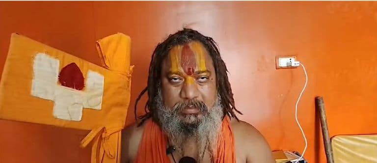 Row Erupts After Swami Avimukteshwaranand’s Alleged Remark on Yogi Adityanath; Hindu Seers Demand Apology