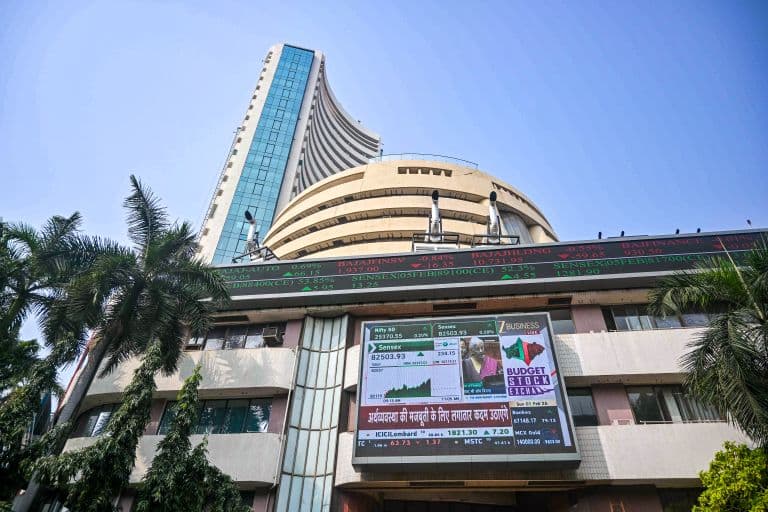 Indian Stock Market Falls Amid Nifty Weekly Expiry Volatility; Metal Stocks Drag Indices Lower