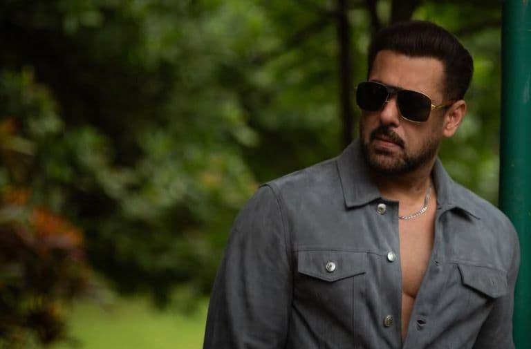 Salman Khan Makes Surprise Appearance at RSS Mumbai Vyakhyanmala Event