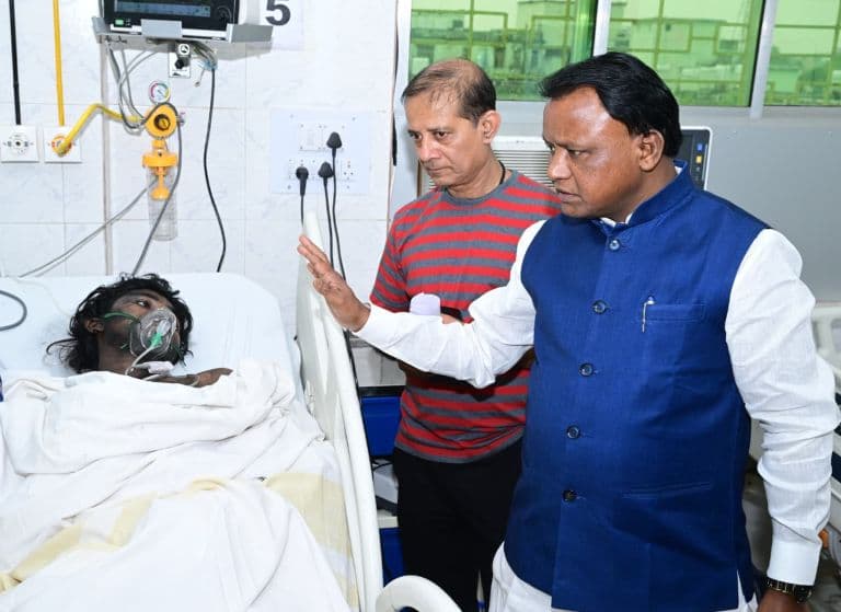 Odisha Hospital Fire: President Droupadi Murmu, PM Modi Mourn 10 Deaths at SCB Medical College ICU