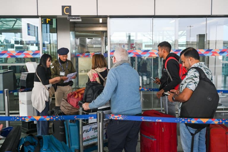 Iran and Middle East Crisis: DGCA Says 444 Flights Likely to Be Cancelled on March 1 Due to Airspace Closures