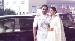 Deepika Padukone and Ranveer Singh Make Second Pregnancy Announcement; Celebs Wish Mom-to-Be