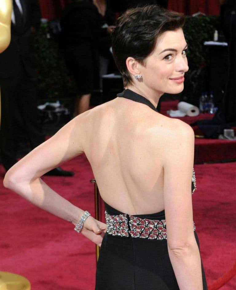 Anne Hathaway Listened to Beyoncé Song on Repeat to Prepare for ‘Mother Mary’ Role
