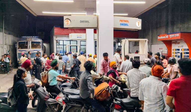 Fuel Prices Stable in India Despite West Asia Crisis and Brent Crude Surge, Global Rates Spike Up to 85%
