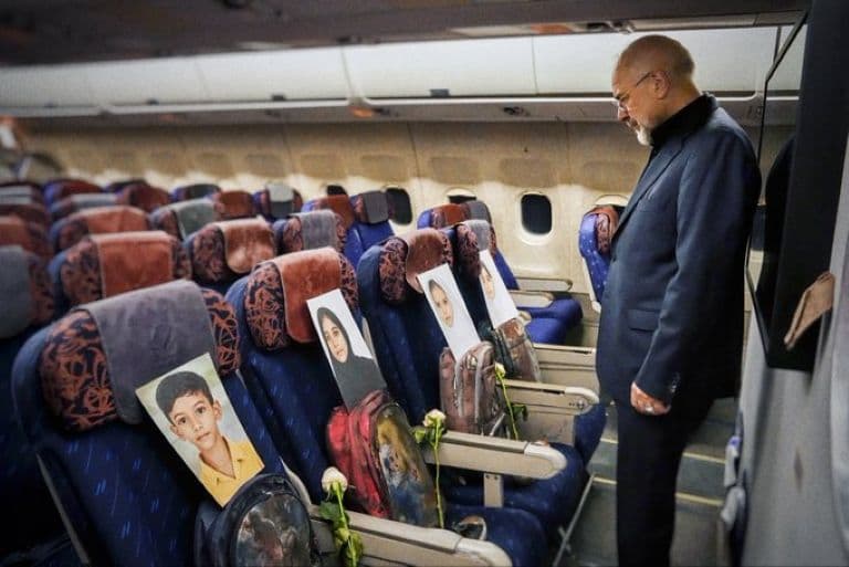 Iran’s Speaker Ghalibaf Carries Symbolic Tribute to Minab School Attack Victims on Flight to Islamabad