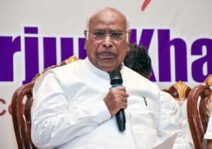 Election Commission of India Issues Notice to Mallikarjun Kharge Over “Terrorist” Remarks on Narendra Modi